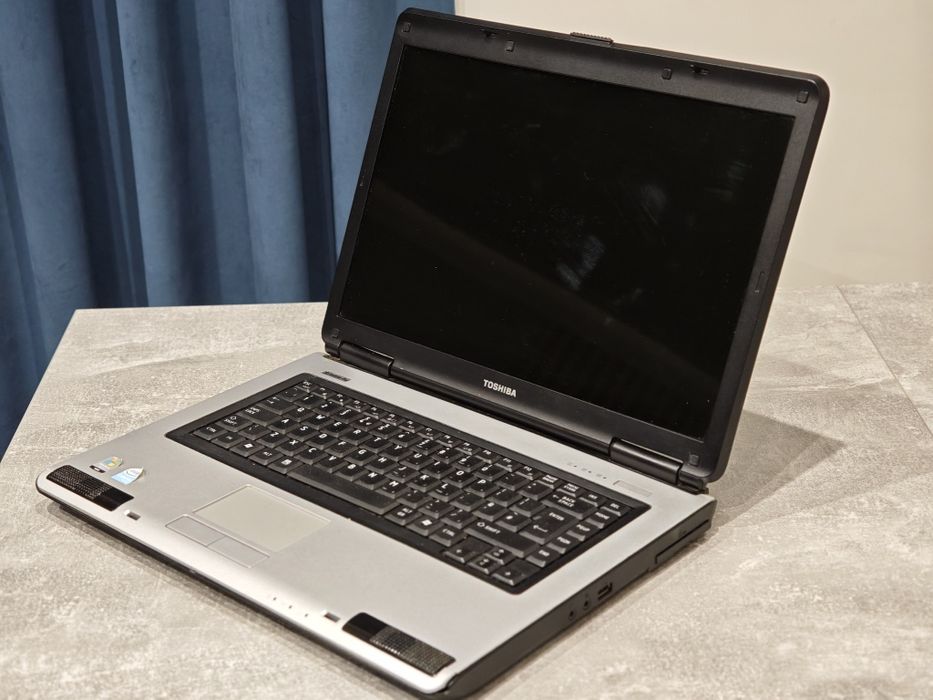 Toshiba satellite Pro L40 uszkodzony
