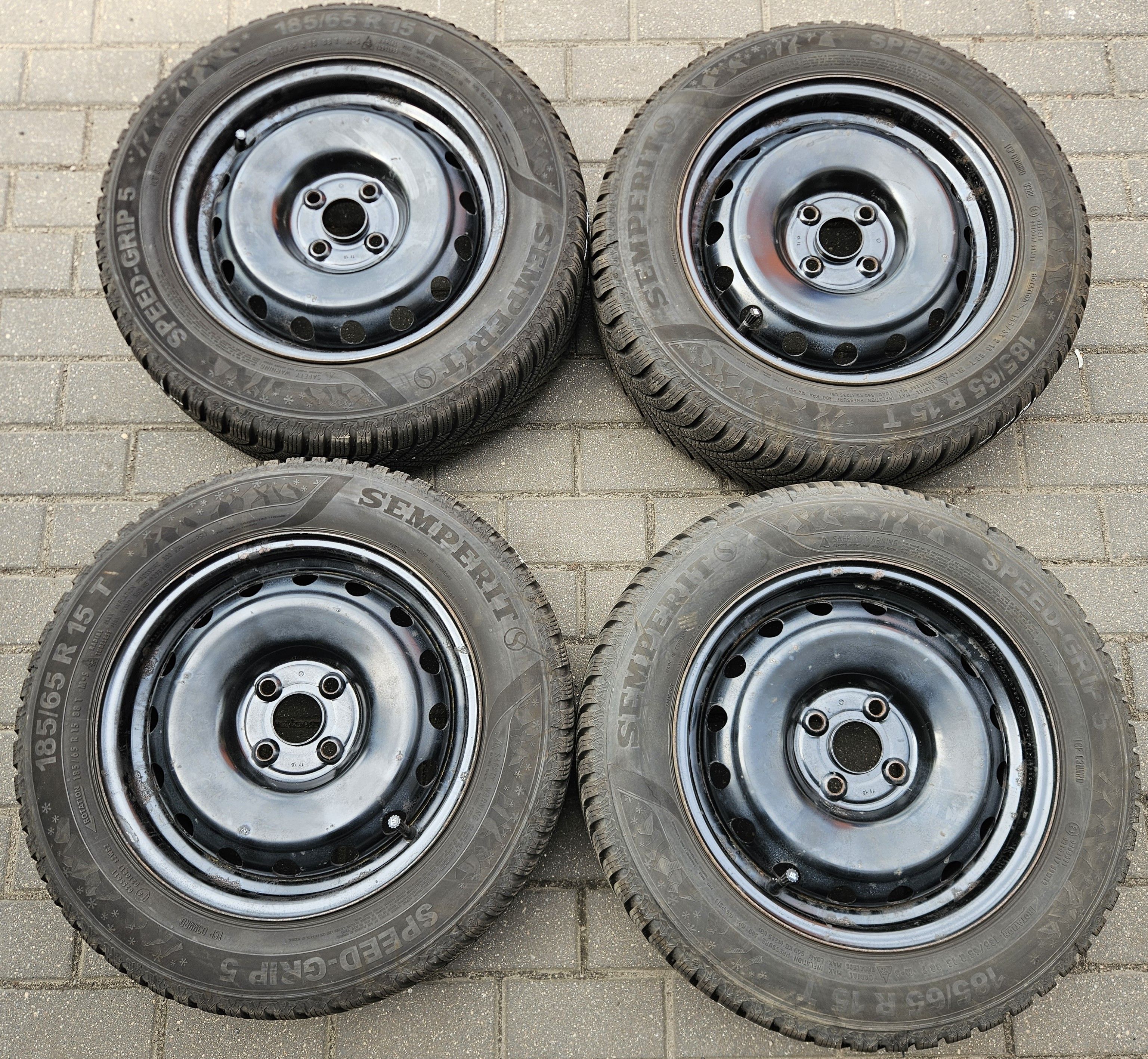 4x Felgi stalowe 6.0 x 15 4x100 ET47 Hyundai i20 / Bayon [742]