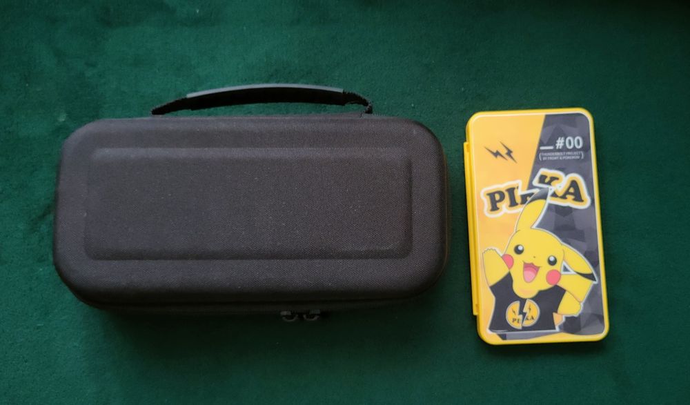 Nintendo Switch V2 (Stan BDB, Pełen Zestaw + Gry + 4 pady + 4 mikrofon