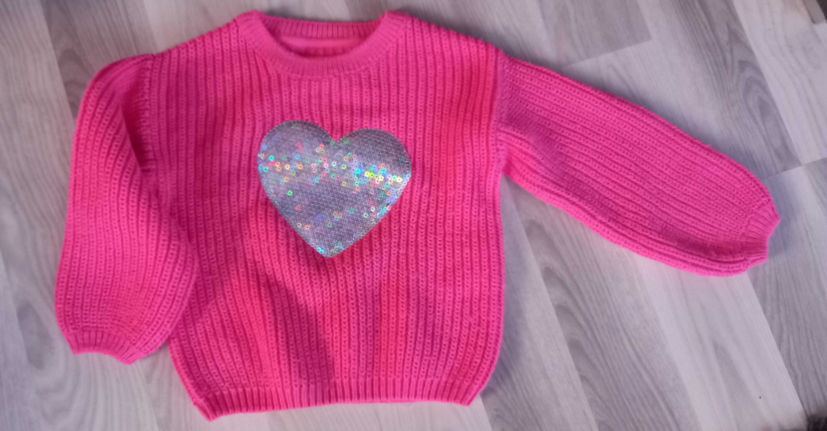 Różowy sweterek serce C&A 110cm