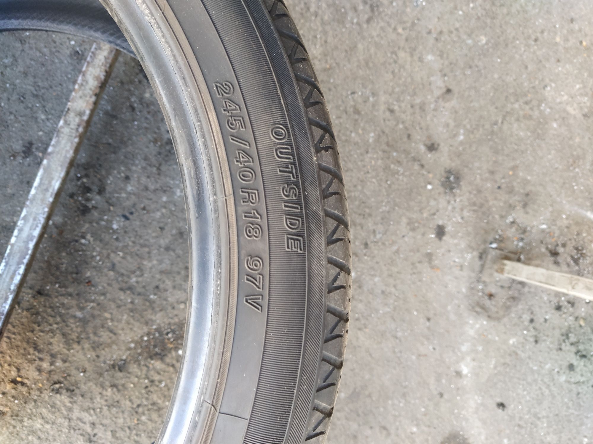 Комплект літньої резини YOKOHAMA 245/40 R18 97V