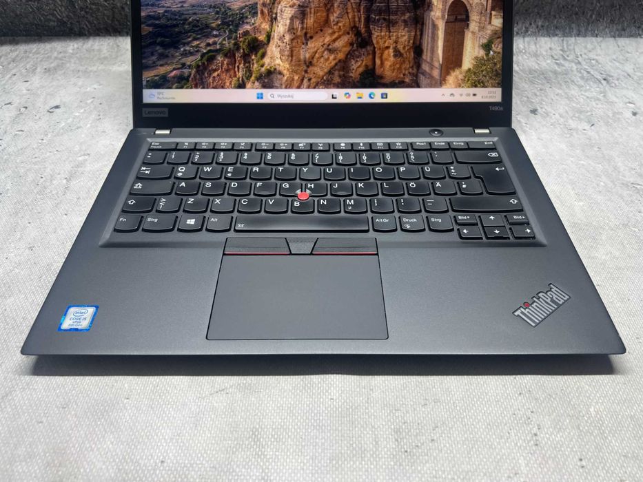 Thinkpad T490s / i5 8365u 4.1GHz / 16GB DDR4 / 256 SSD / 14 FHD / W11