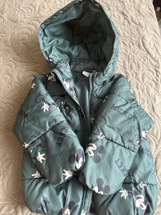 Куртка H&M 104 демісезон холодна осінь терла зима.
