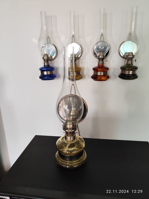 Lampa naftowa PRL rozmiar 8" zielonawożółta.