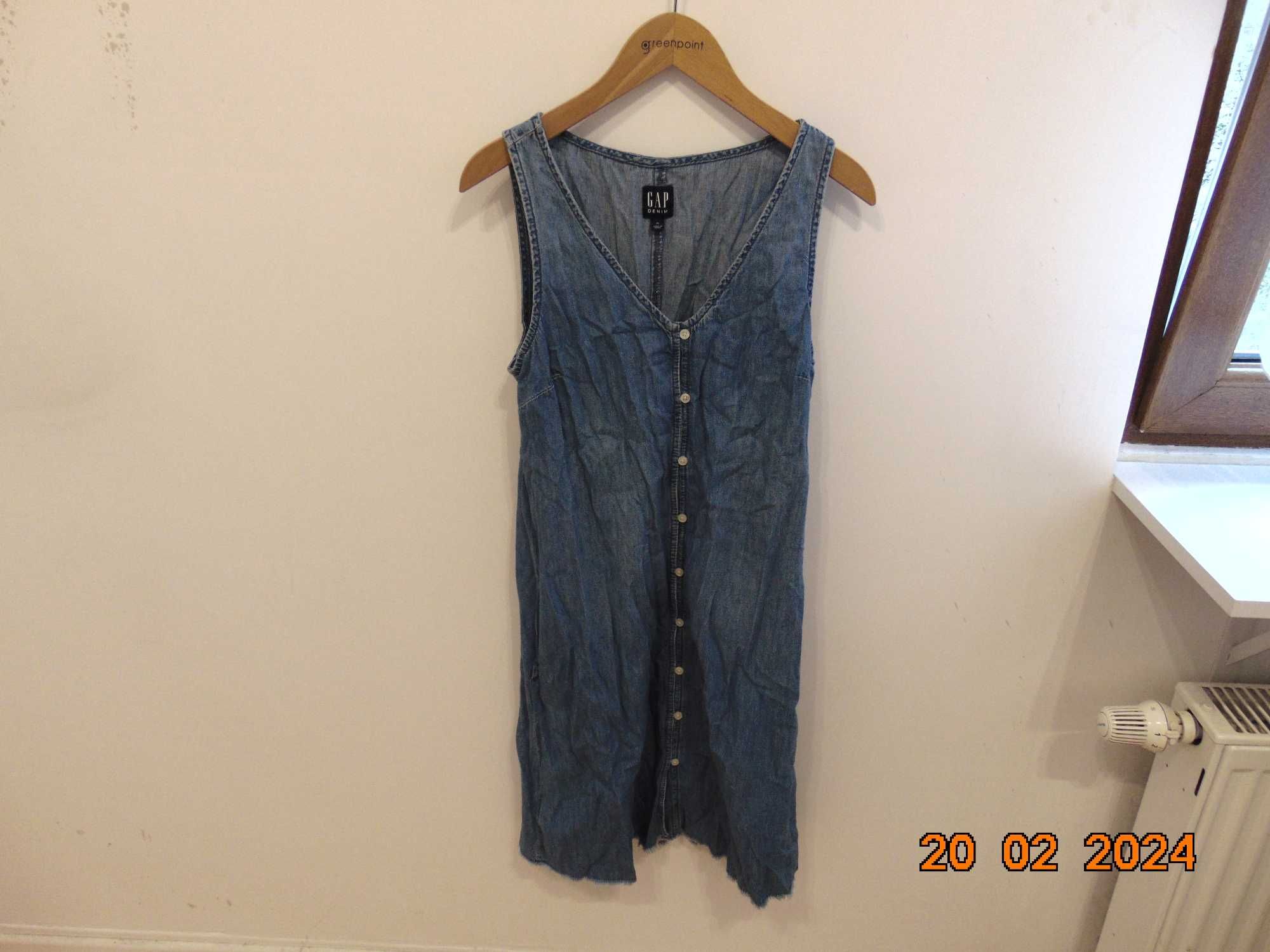 GAP Sukienka w kolorze niebieskim XS JEANS NIEBIESKA