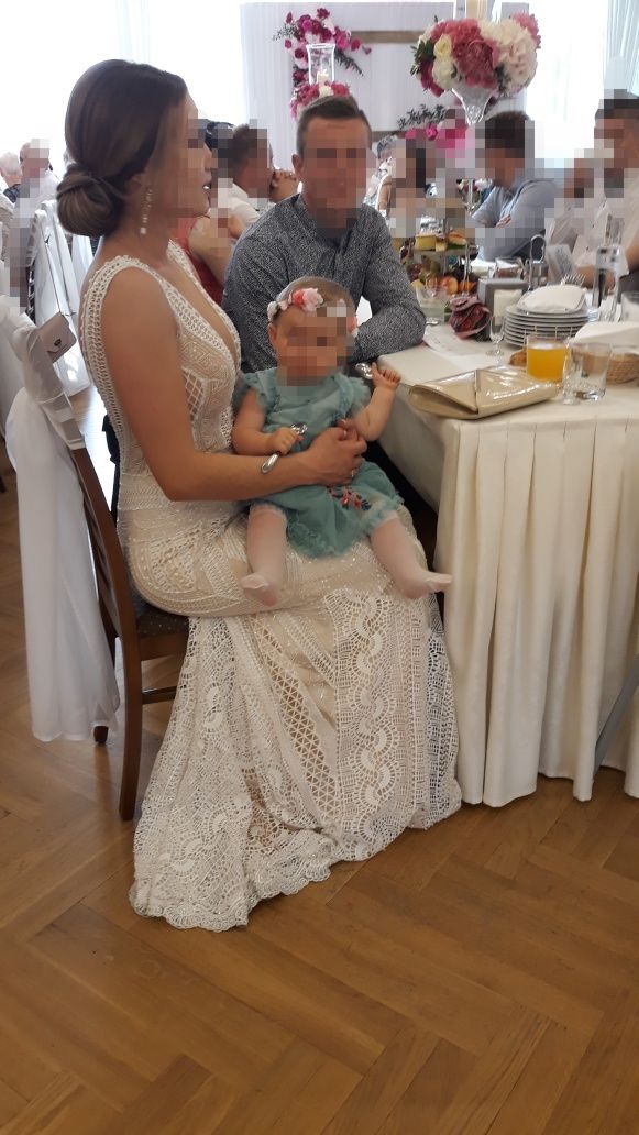 Suknia ślubna ARYA Milla Nova Madonna rybka z trenem 38
