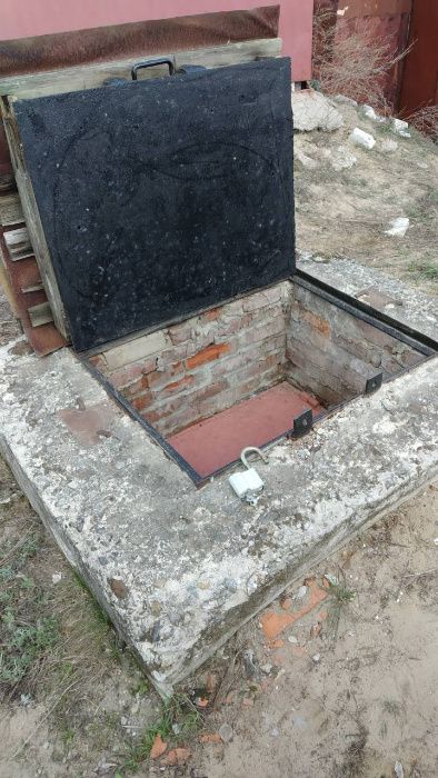 Погреб Змиев ждв
