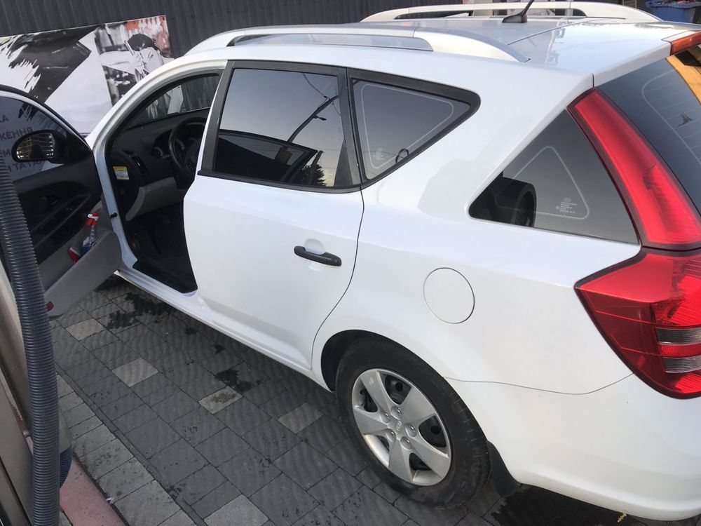 Автомобіль Кіа Сід