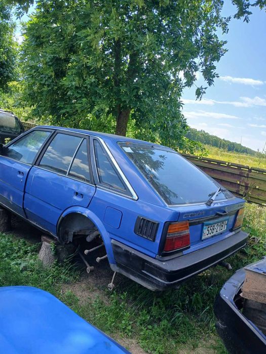 Крило Nissan Bluebird u11,t12,t72