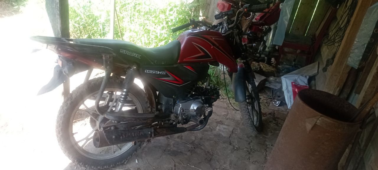 Продам мопед spark 125 куб ціна 9000