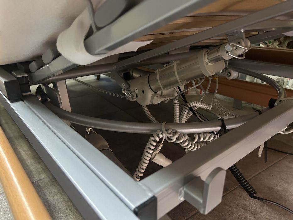 Łóżko rehabilitacyjne obrotowe z funkcją  fotela