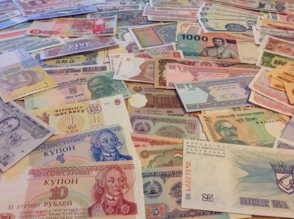 Lote 100 Notas 50 Países UNC não circuladas raras