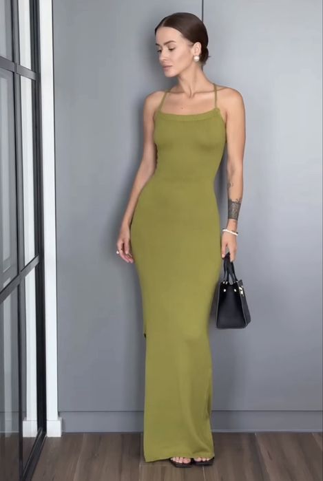 Сукня фісташкового кольору