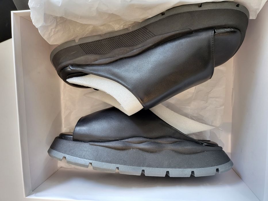 Шльопанці шкіряні Eytys оригінал