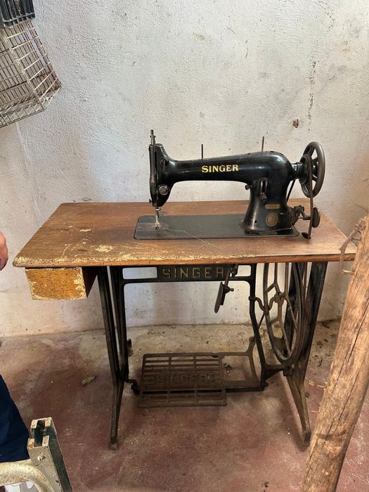 Maquina de costura singer