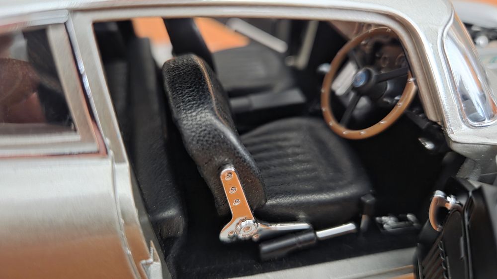 1:18 Aston Martin DB5 - lepszy niż Autoart, prawie jak CMC