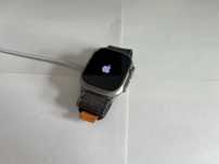 Apple Watch Ultra 49mm Titanium Black/Gray Trail Loop S/M