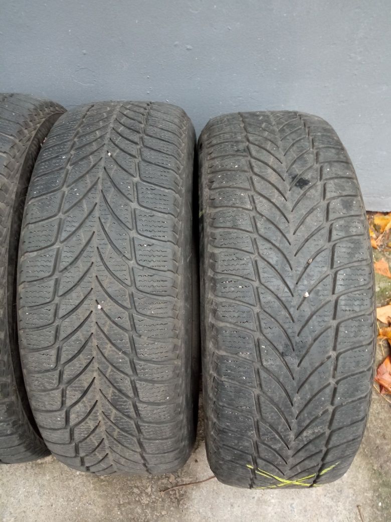 Шины Good year 195/60 R 15 зима , 4 штуки