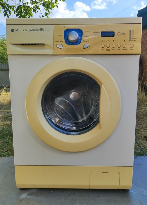 Пральна машинка LG