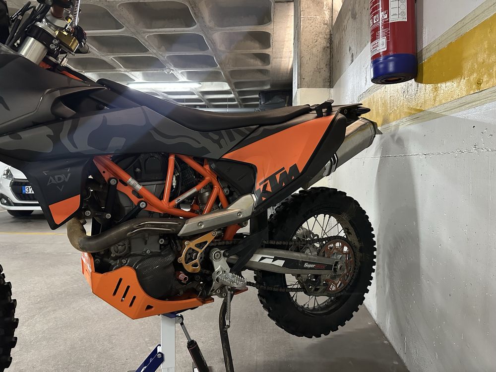 KTM 690 R Modelo 2020