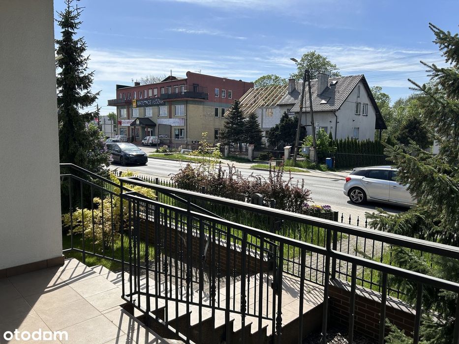 Dom z potencjałem w zabudowie bliźniaczej! Do zamieszkania od zaraz!