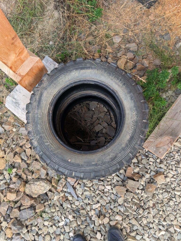 Za darmo! 2 opony marix puma 205/70 r15 4x4 Sahara ranger grip g001