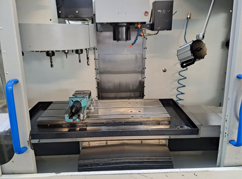 Centro fresagem Mikron VCE750