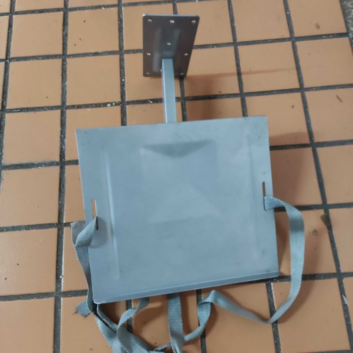 Suporte de parede para televisão.