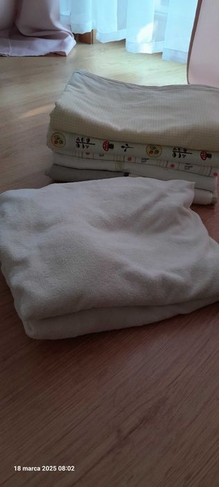 Komplet pościeli do łóżeczka