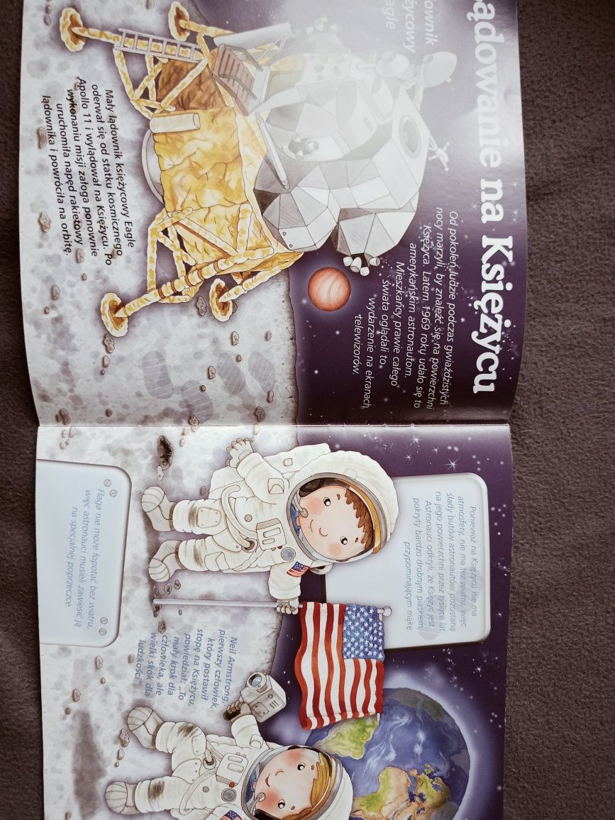 Książka dla dzieci "Mali astronauci" - 6zł