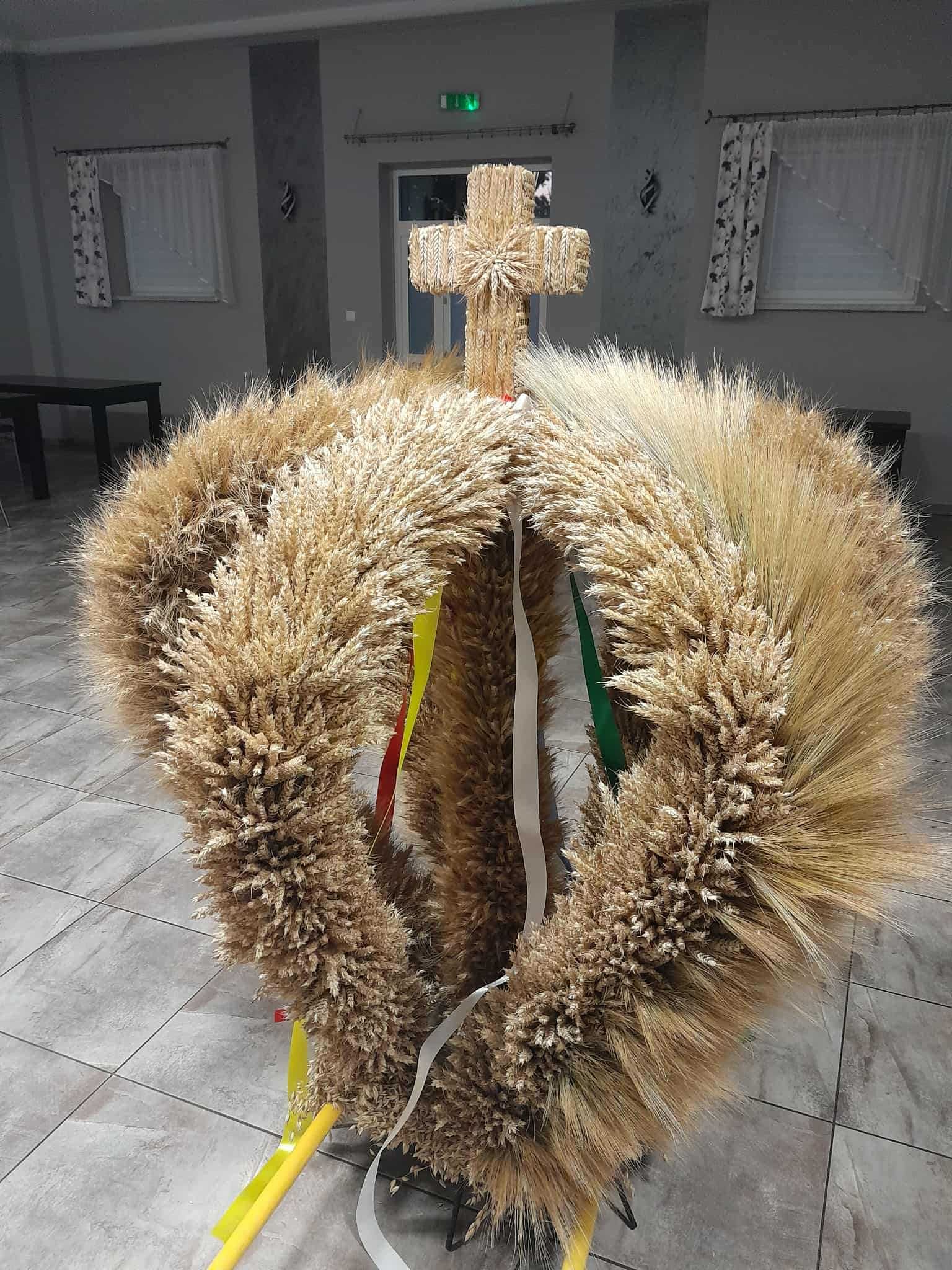 Wieniec dożynkowy
