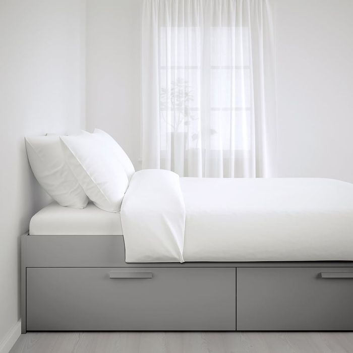 BRIMNES rama łóżka 160/200 z szufladami. Kolor szary
Rama łóżka z szuf