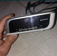 Rádio despertador marca Sony