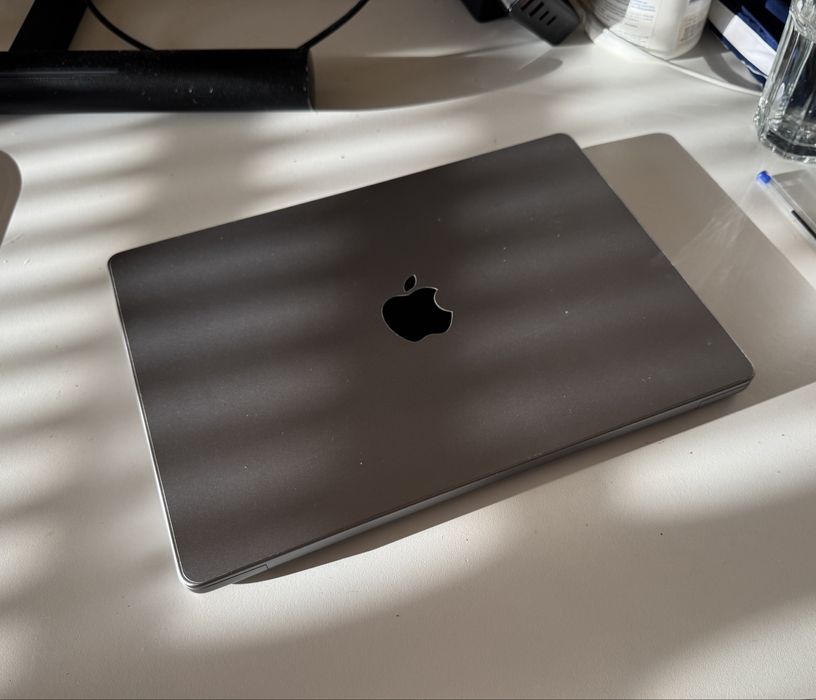 Macbook M1 Pro 14’ - 8 cores - 1 TB - 32gb Ram - com garantia