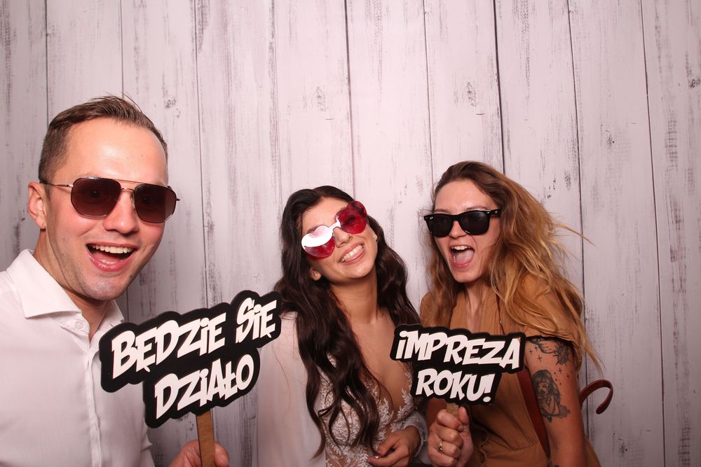 Fotobudka retro, drewniana klasyczna fotobudka na wesele i eventy