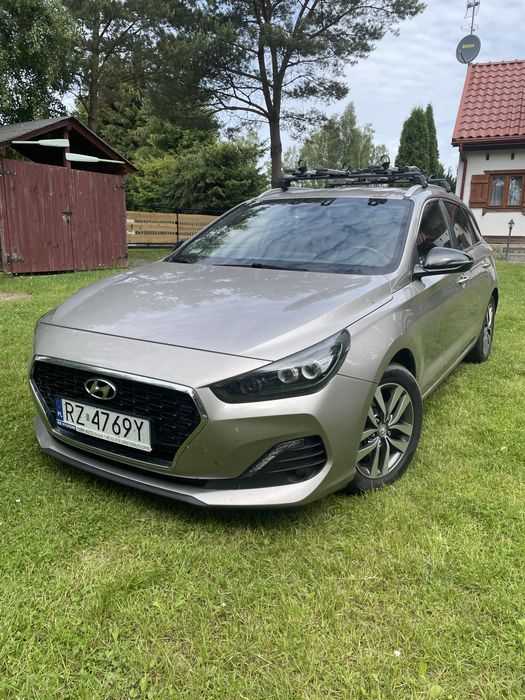 Hyundai i30 1.6 CRDi Automat Bogata wersja