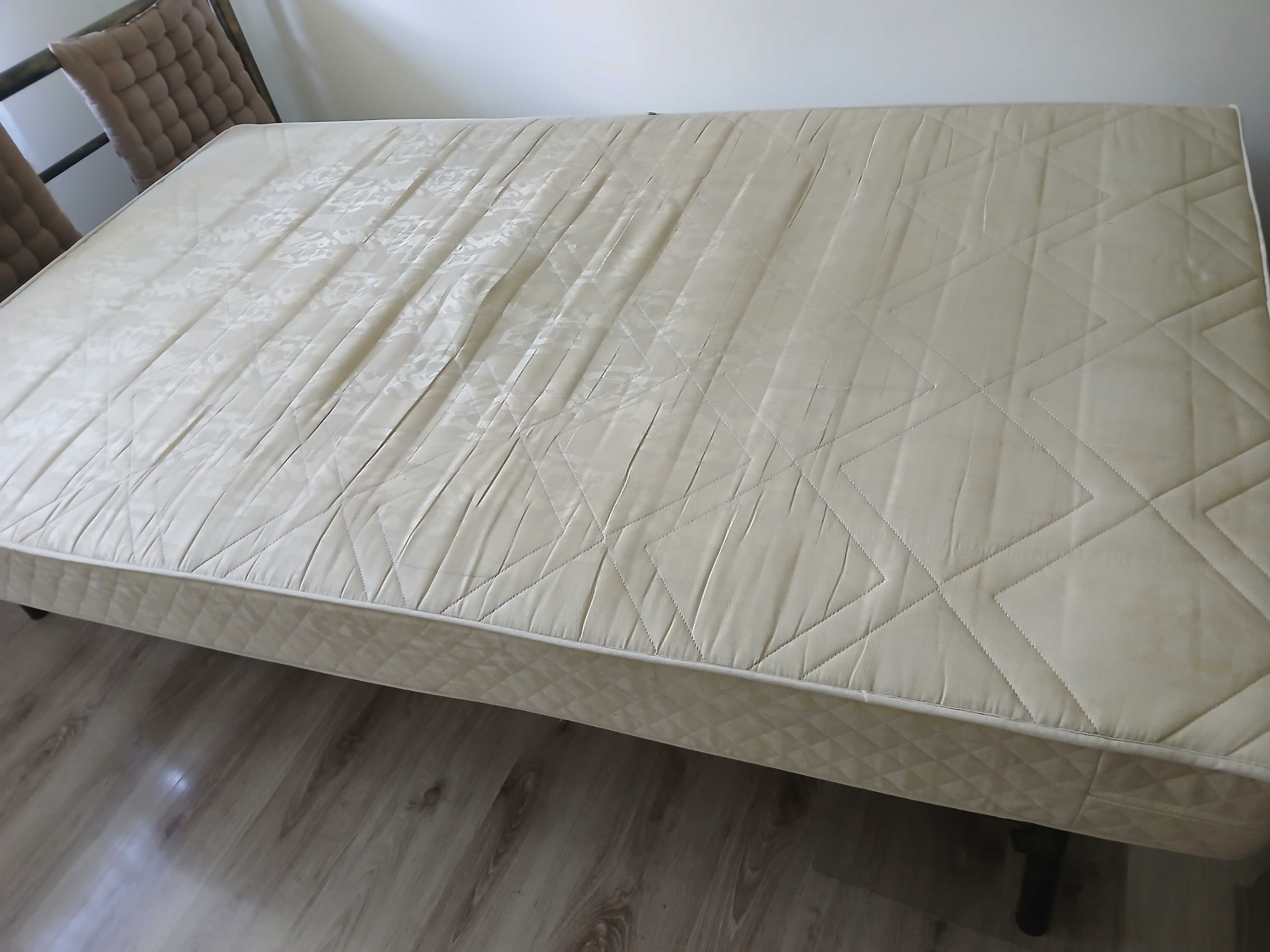 Materac kieszeniowy 120x200cm,za darmo.