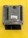 Блок керування двигуном Audi A4 B7 2.0 TDI 0281012113 03G906016GN