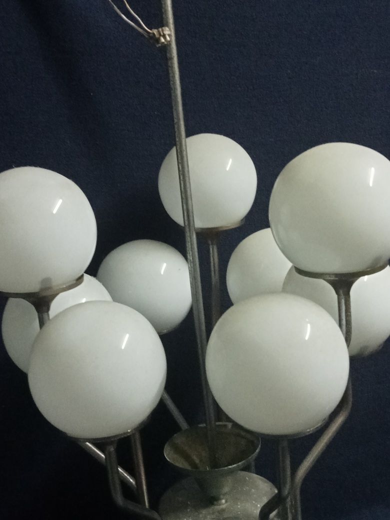 Vendo 7 candeeiros antigos bom estado para quem quiser recuperar