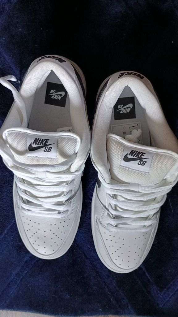Nike SB Dunk Low Pro Iso Buty (white black white)
Nr produktu.: 161137
