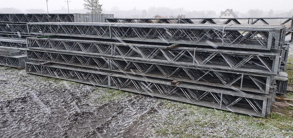 Konstrukcja stalowa 6,32m hali wiaty magazynu obory kratownice dachowe
