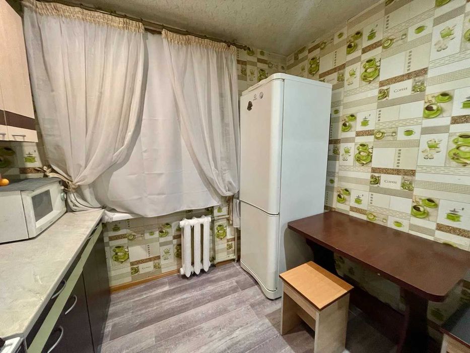 Продам 1 кімнатну квартиру, проспект О. Поля 90