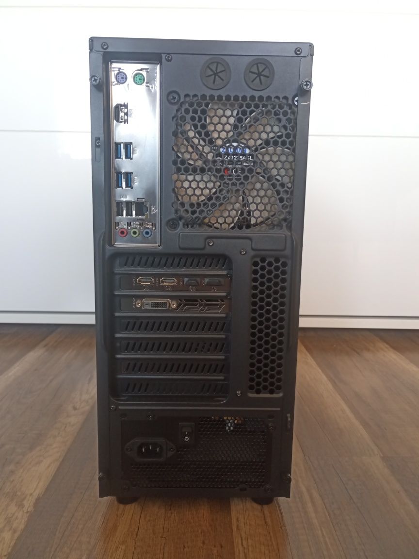 Komputer stacjonarny – Intel i5, GTX 1050, 8GB RAM, SSD + HDD