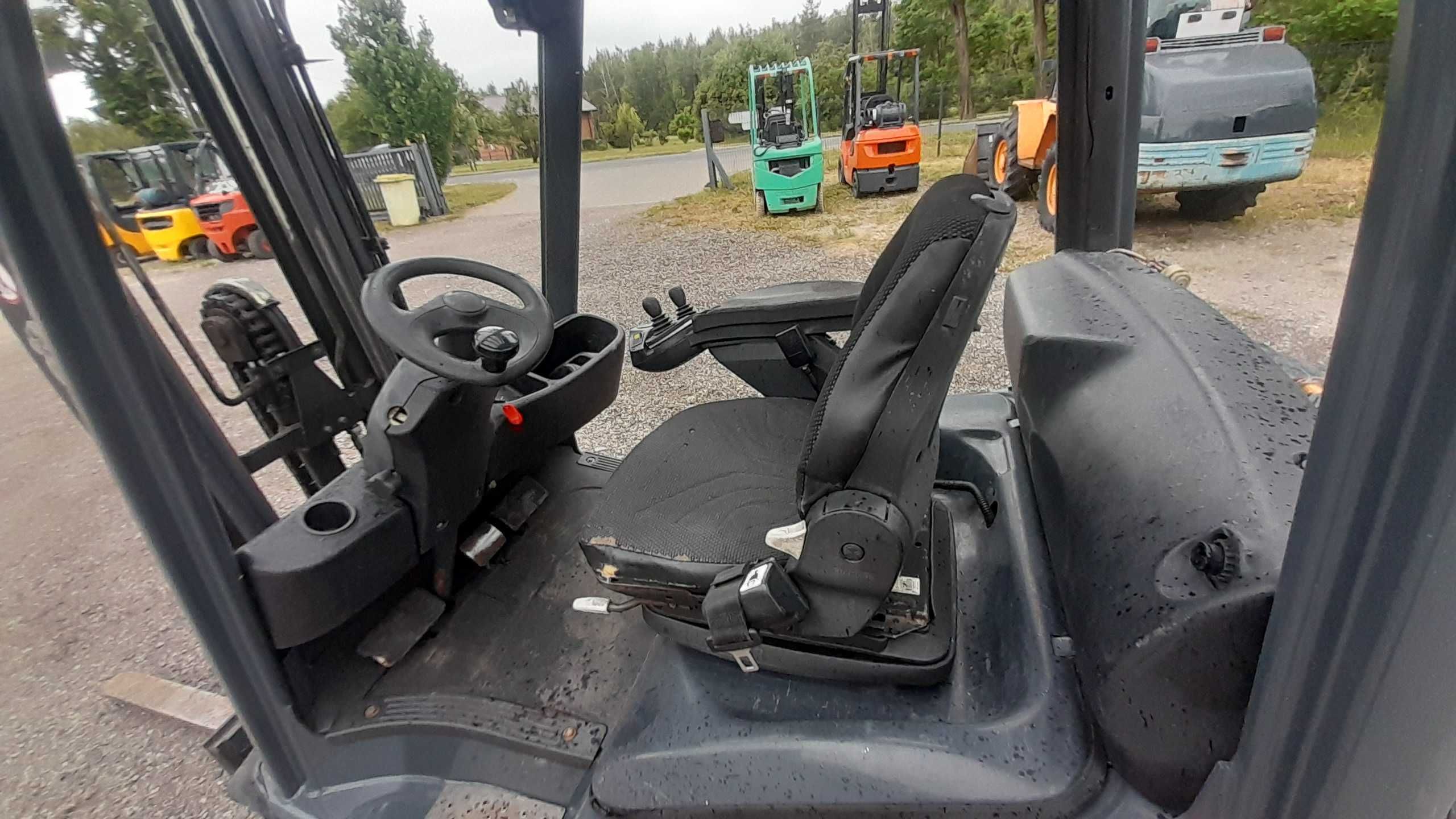 Wózek widłowy Linde H16