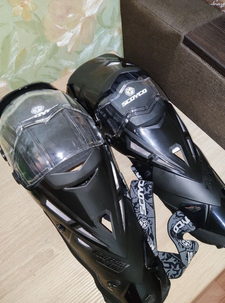 Мотонаколінники, захист коліна, гомілки Scoyco K12
Надійна і перевірен