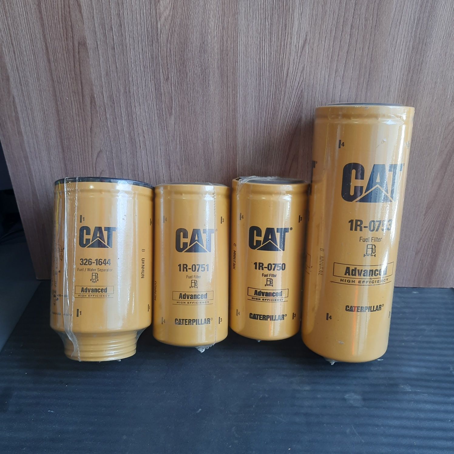 Оригінальні фільтра для техніки CAT розпродаж!