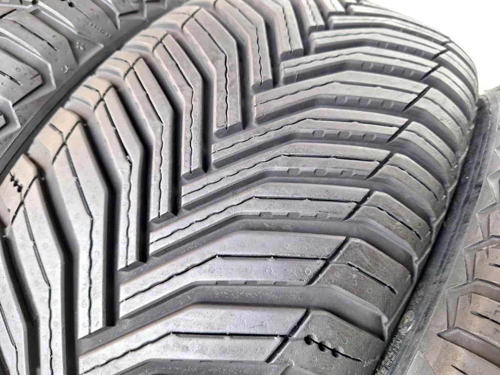 Opony 225/45 R17 Michelin CrossClimate 2 Jak Nowe