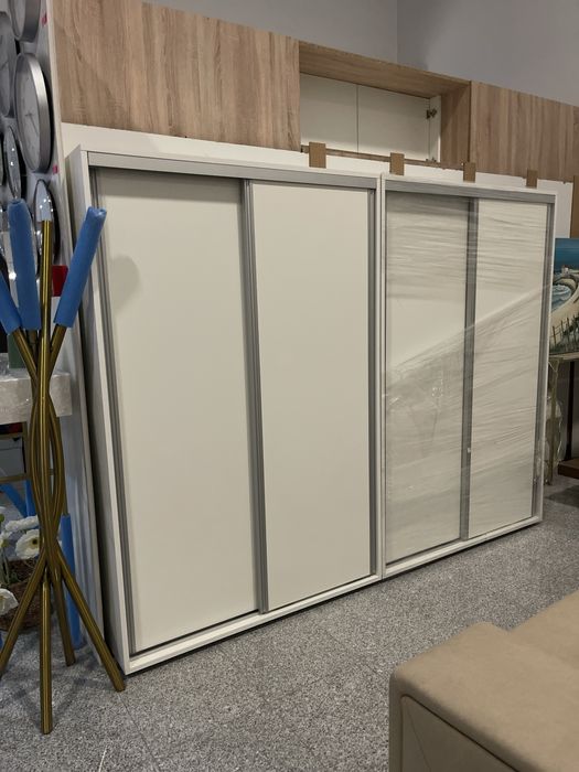 STOCK-OFF de Roupeiros poli laminado NOVOS