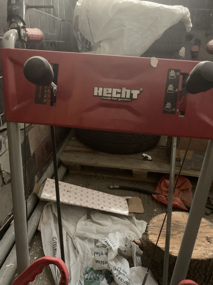 Подметальная машина Hecht 8615