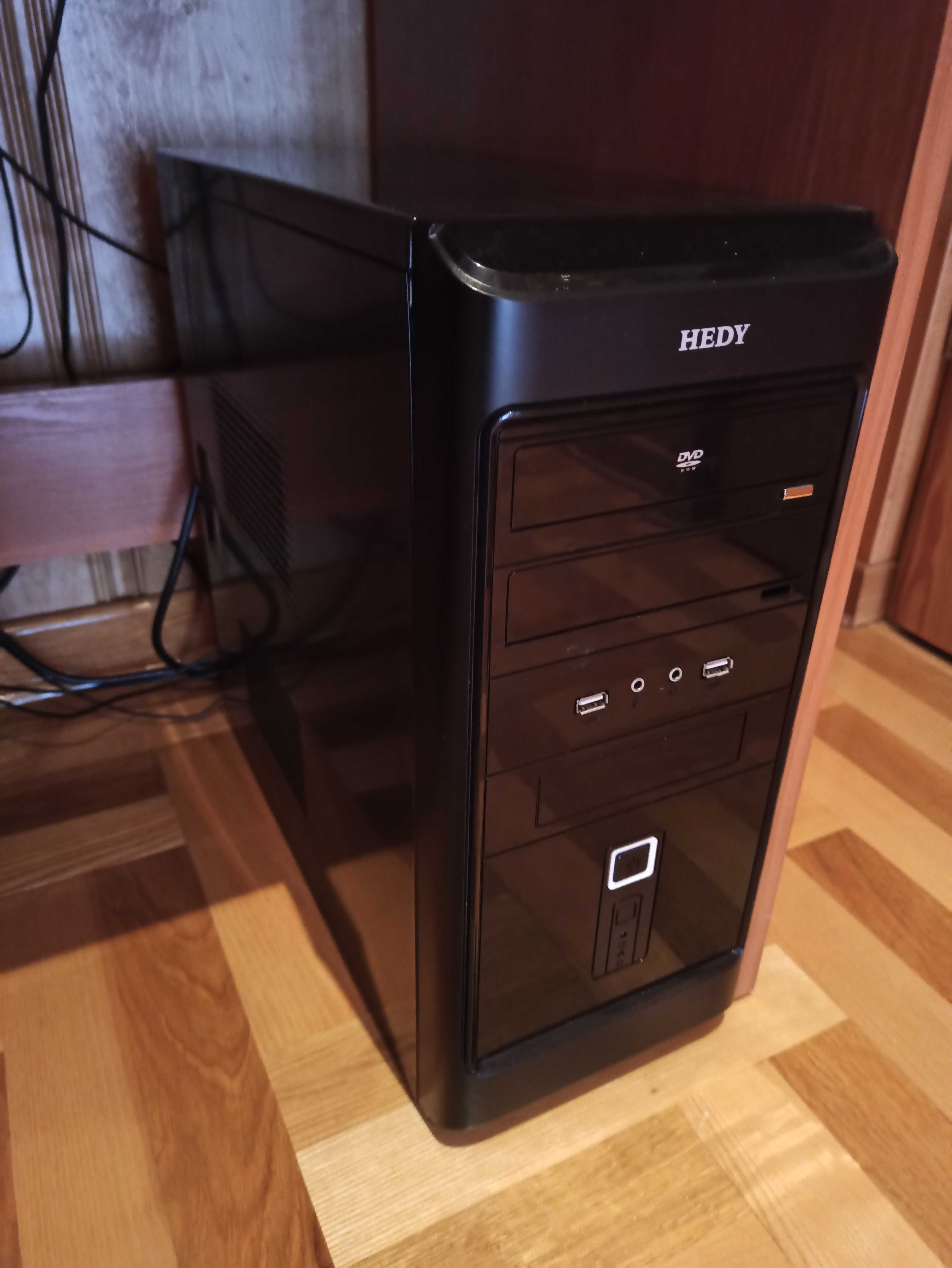 Zestaw, Komputer stacjonarny PC z monitorem 2x2,2GHz 8GB/DDR3 500gb